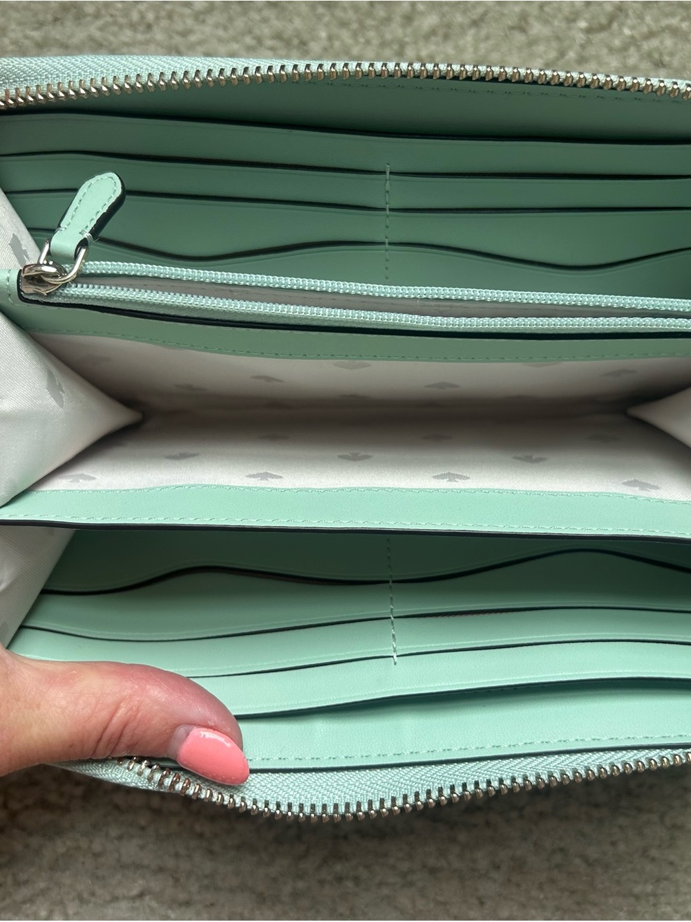 Kate Spade Mint Green Leather Shoulder Bag with Matching Wallet - Picture 4 of 16